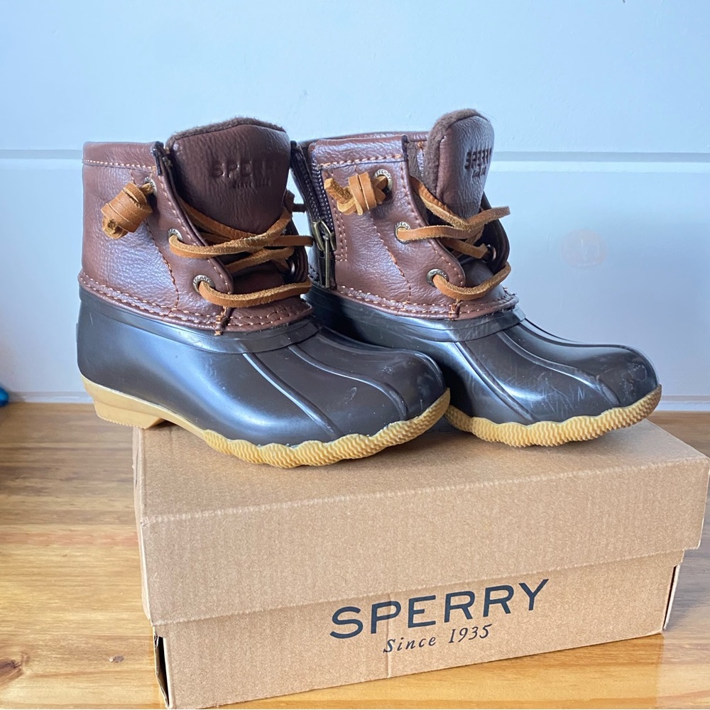 Toddler saltwater sperry duck boots